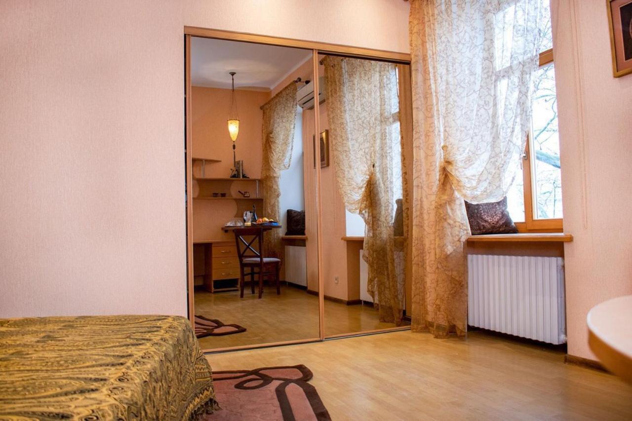 Mini-Hotel In The Very Heart Of Odessa Zewnętrze zdjęcie